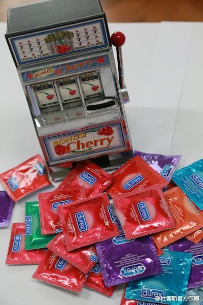 杜蕾斯的营销文案，你可以复制