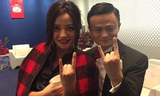 新周刊：有一种阴谋论患者叫中国人