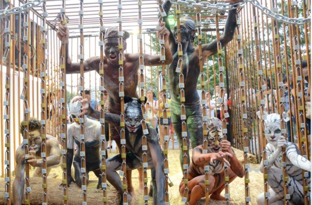 反击做秦兽，抛弃屌丝的品牌营销？