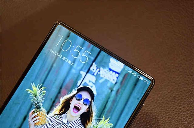 小米新机曝光：无边框+后置三摄+5G，像素可以超过华为