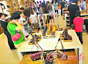 奢侈品网购无折扣难吸引消费 逾七成利润来自女装