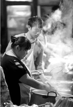 重庆小面火了,培训赚翻!面馆做培训年赚千万 业界新闻 第3张 重庆小面火了,培训赚翻!面馆做培训年赚千万 业界新闻 第3张