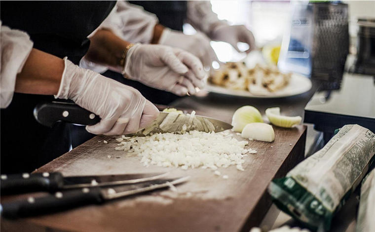 卖米饭能年赚1个亿，吃一碗得提前俩月预约