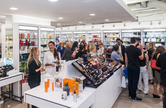 小众高端美妆连锁店美国Cos Bar 40年不败